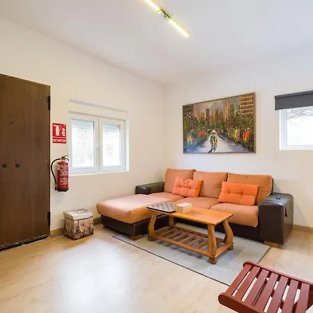 بيت للعطل House Gáldar