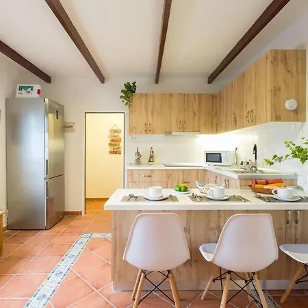بيت للعطل House *
